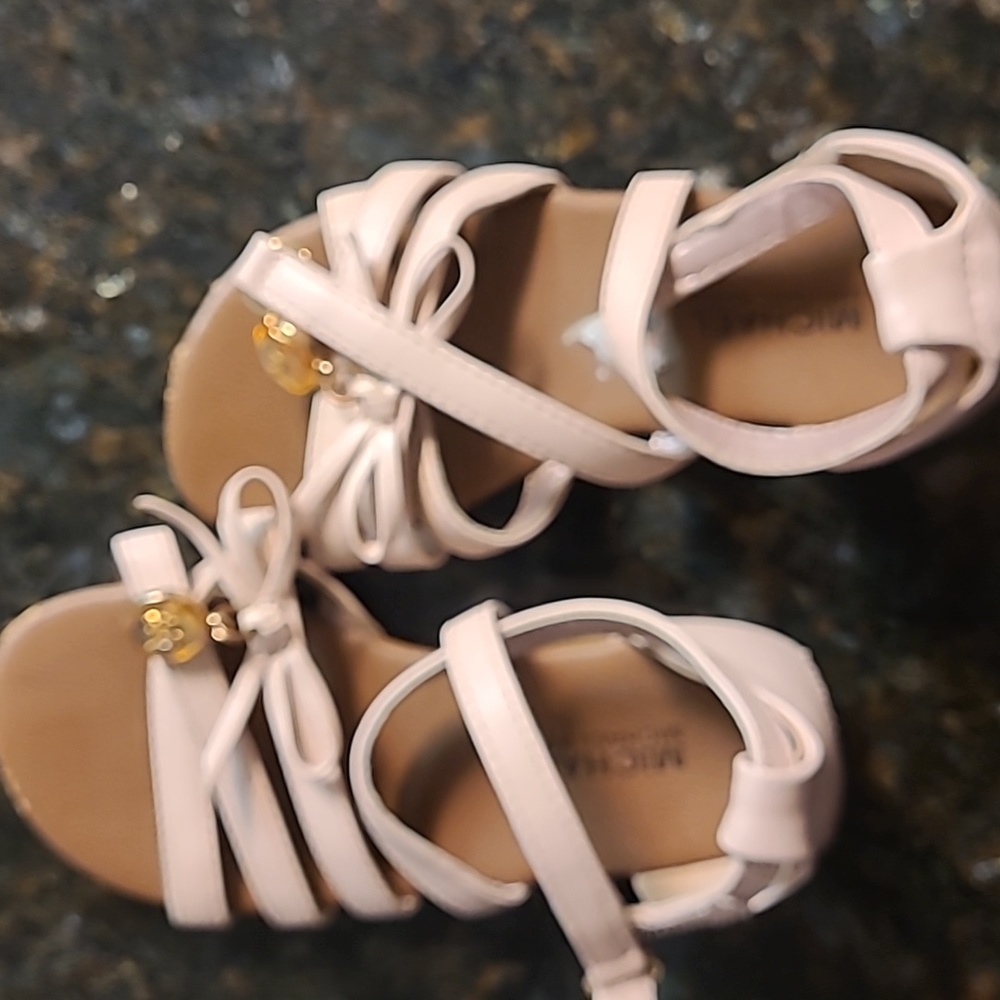 Mk sandals
